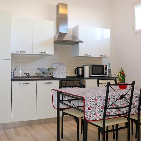 Appart Aux Deux Colombes Avec Balcon Et Garage Pamiers Esterno foto