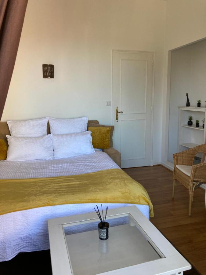Appart Aux Deux Colombes Avec Balcon Et Garage Pamiers Esterno foto