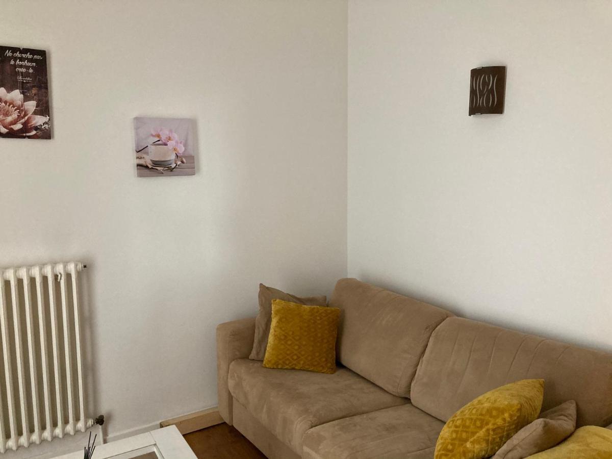 Appart Aux Deux Colombes Avec Balcon Et Garage Pamiers Esterno foto